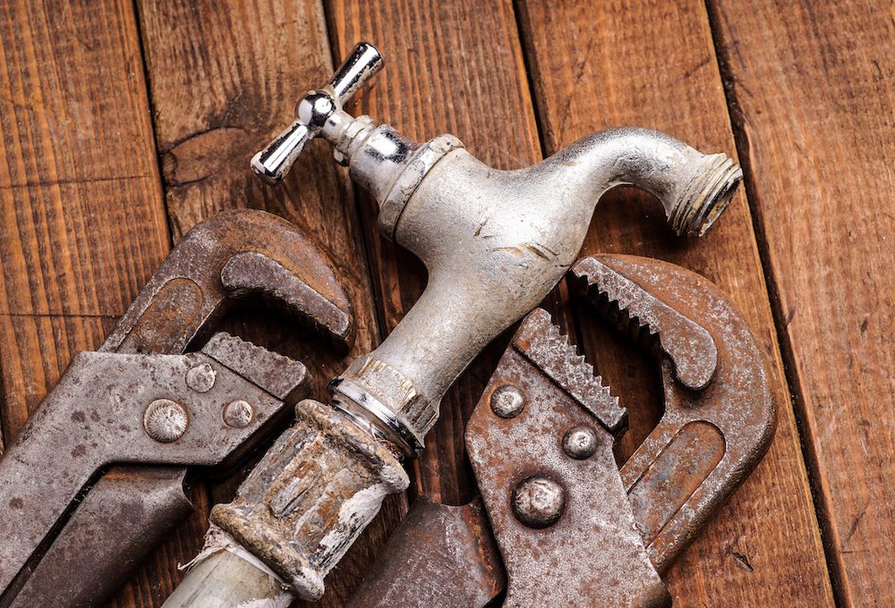4 Tips for Maintaining Old Plumbing